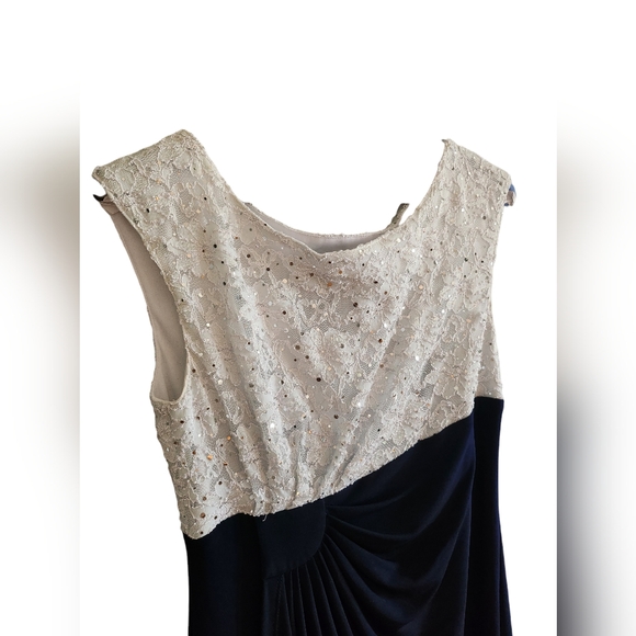 CONNECTED APPAREL LADIES BEAUTIFUL BLUE & WHITE DRESS - SIZE 6 - Picture 3 of 5